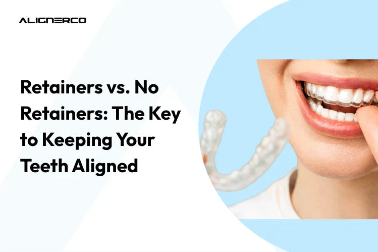 Une jeune fille souriante avec un appareil dentaire sur les dents et un autre dans la main