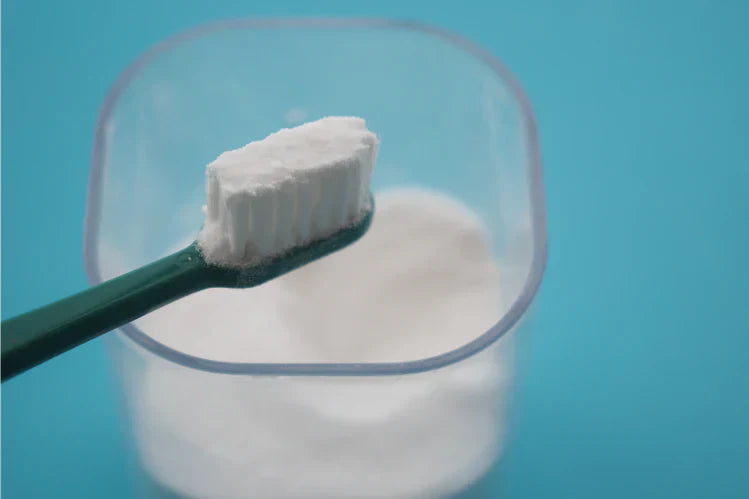 Bicarbonate de soude pour blanchir les dents