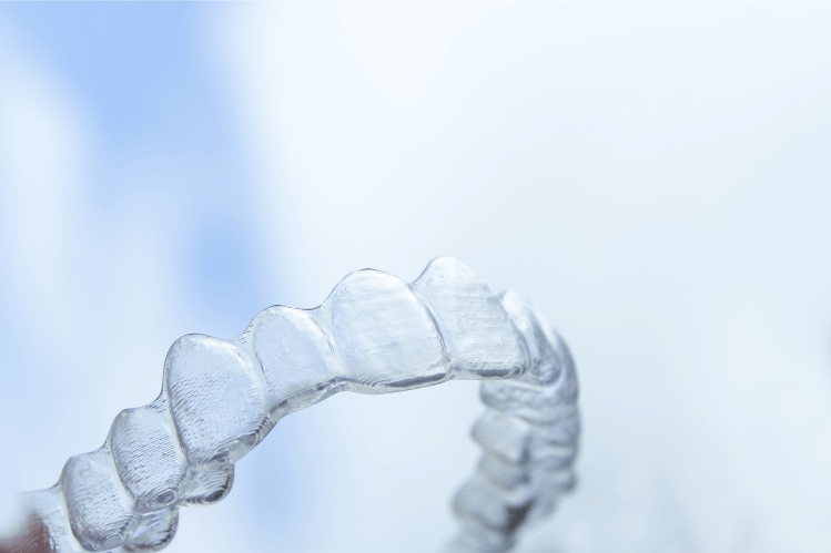  Clear aligners 
